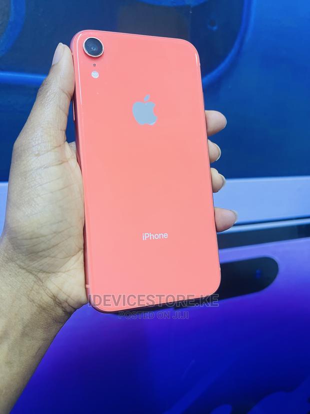 Apple iPhone XR 64 GB Orange - main view