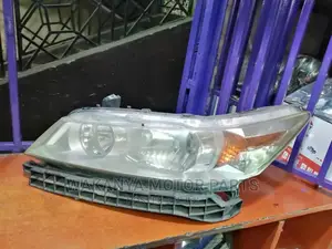 Honda Stream 2012 Xenon Headlamps With Clear Shade, Ex Japan