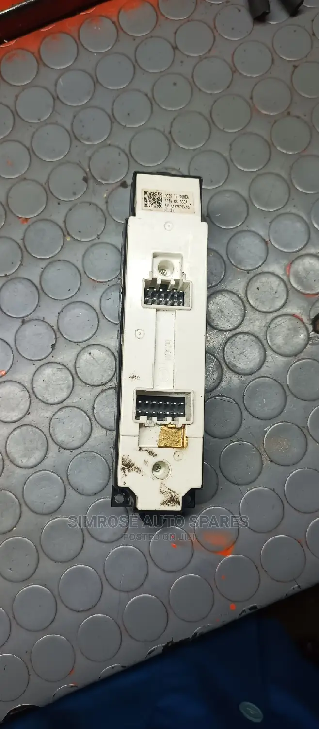 Mazda Axela Main Door Switches.