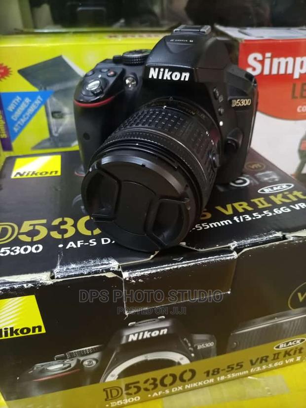 Nikon D5300 - main view