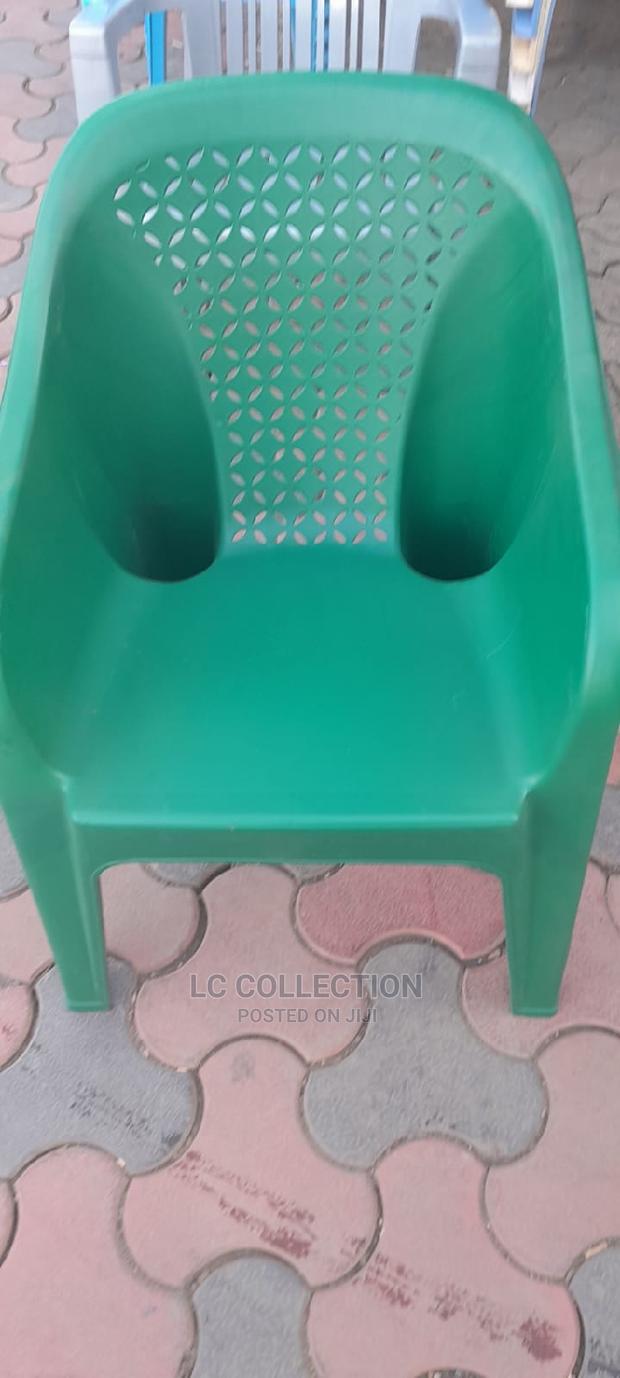 Plastic Chair - thumbnail 2