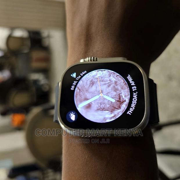 Apple Watch Ultra 1 49mm - main view