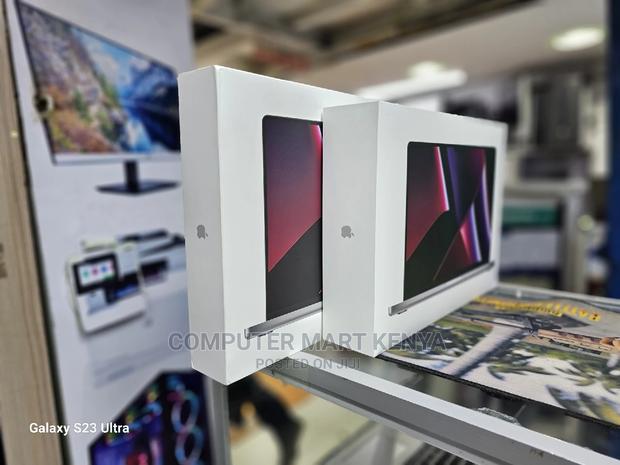 New Laptop Apple MacBook Pro 8GB Apple M2 SSD 512GB - main view