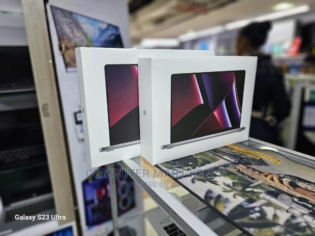 New Laptop Apple MacBook Pro 8GB Apple M2 SSD 512GB - thumbnail 3