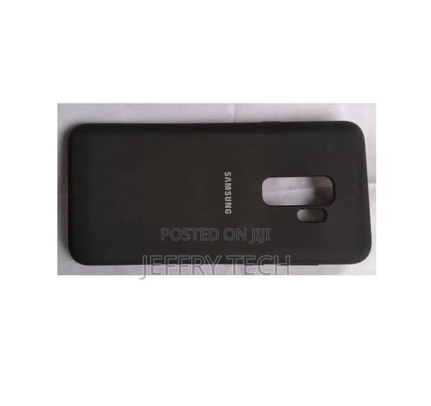 Samsung Galaxy S9 Plus Silicone Back Case, Black - thumbnail 3
