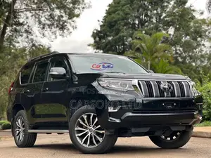 Toyota Land Cruiser Prado 2018 Black