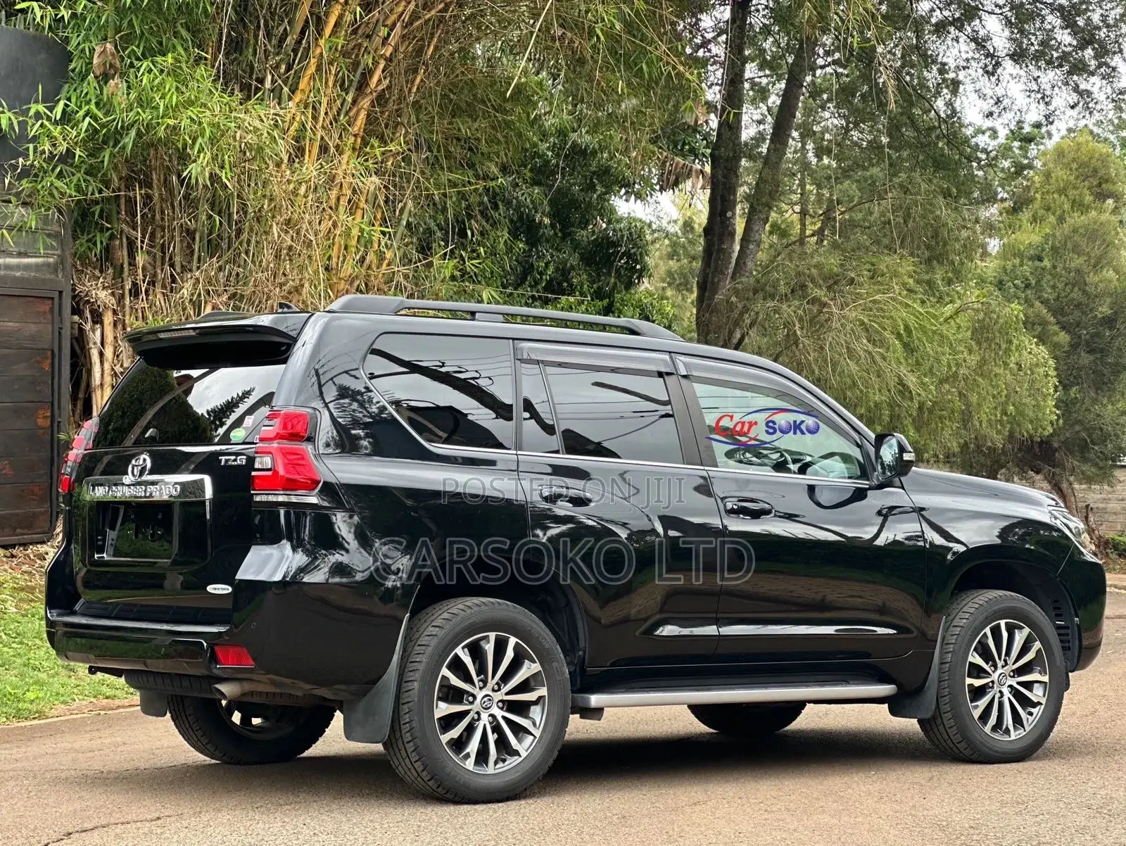 Toyota Land Cruiser Prado 2018 Black