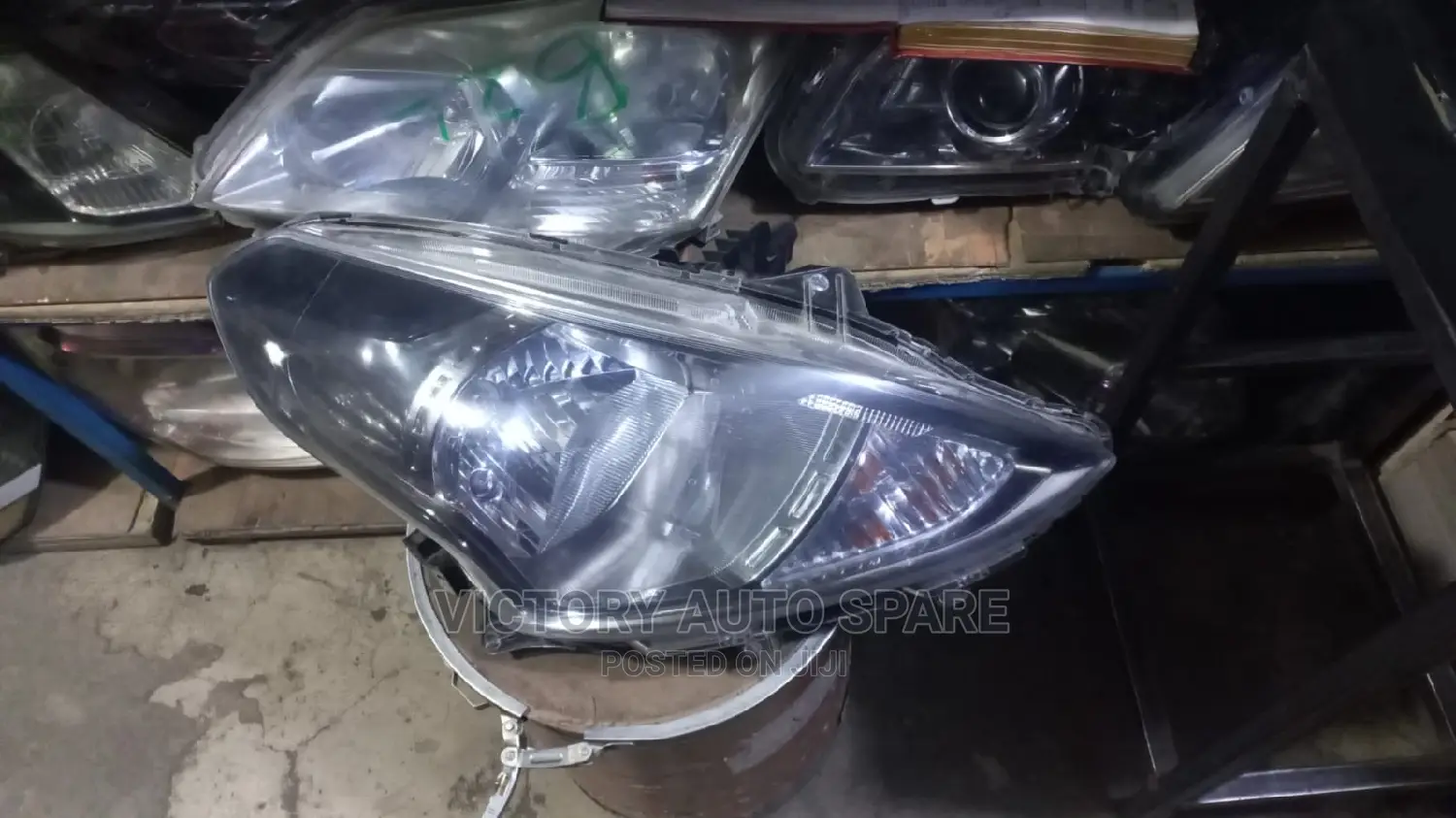 Latio Headlight 2014-2016