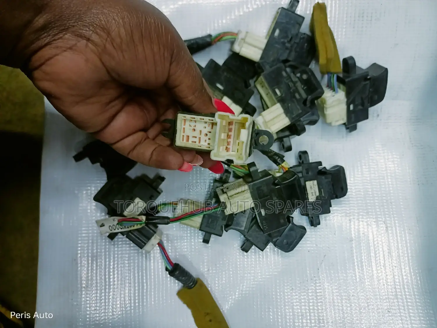 Nissan Note/Tiida/March Rear Door Switch