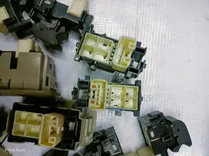 Toyota Rear Door/Single Switch