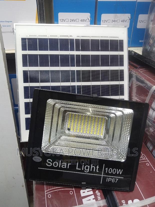 Solar Light Solar Floodlight 100 Watts