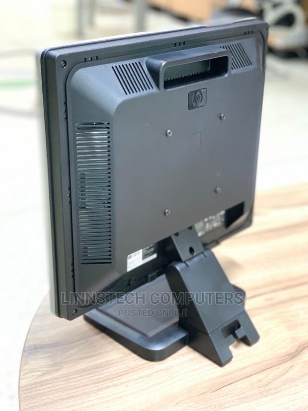 HP 17” TFT Monitor - thumbnail 3
