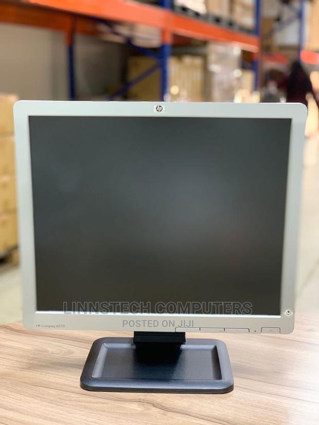 HP 17” TFT Monitor - main view