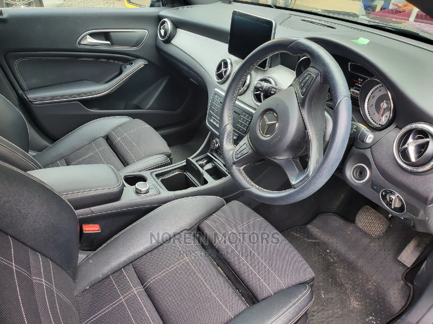 Mercedes-Benz CLA-Class 2016 Black