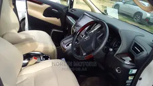 Toyota Alphard 2017 Off White