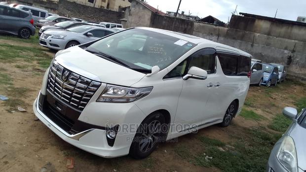 Toyota Alphard 2017 Off White - thumbnail 9