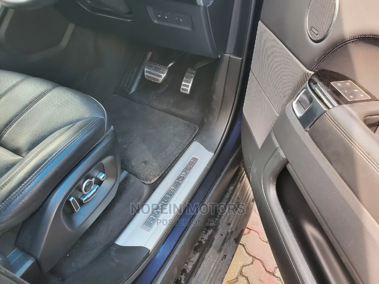 Land Rover Range Rover Vogue 2016 Blue