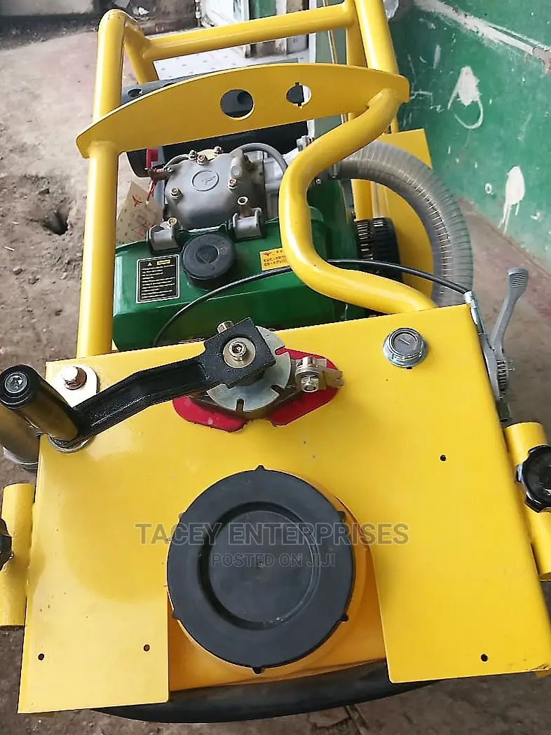 Slightly Used Diesel Concrete Cutter 7 Inch Cutting Depth