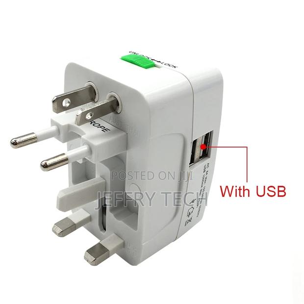 Universal International Plug Adapter 2 USB Port World Trave