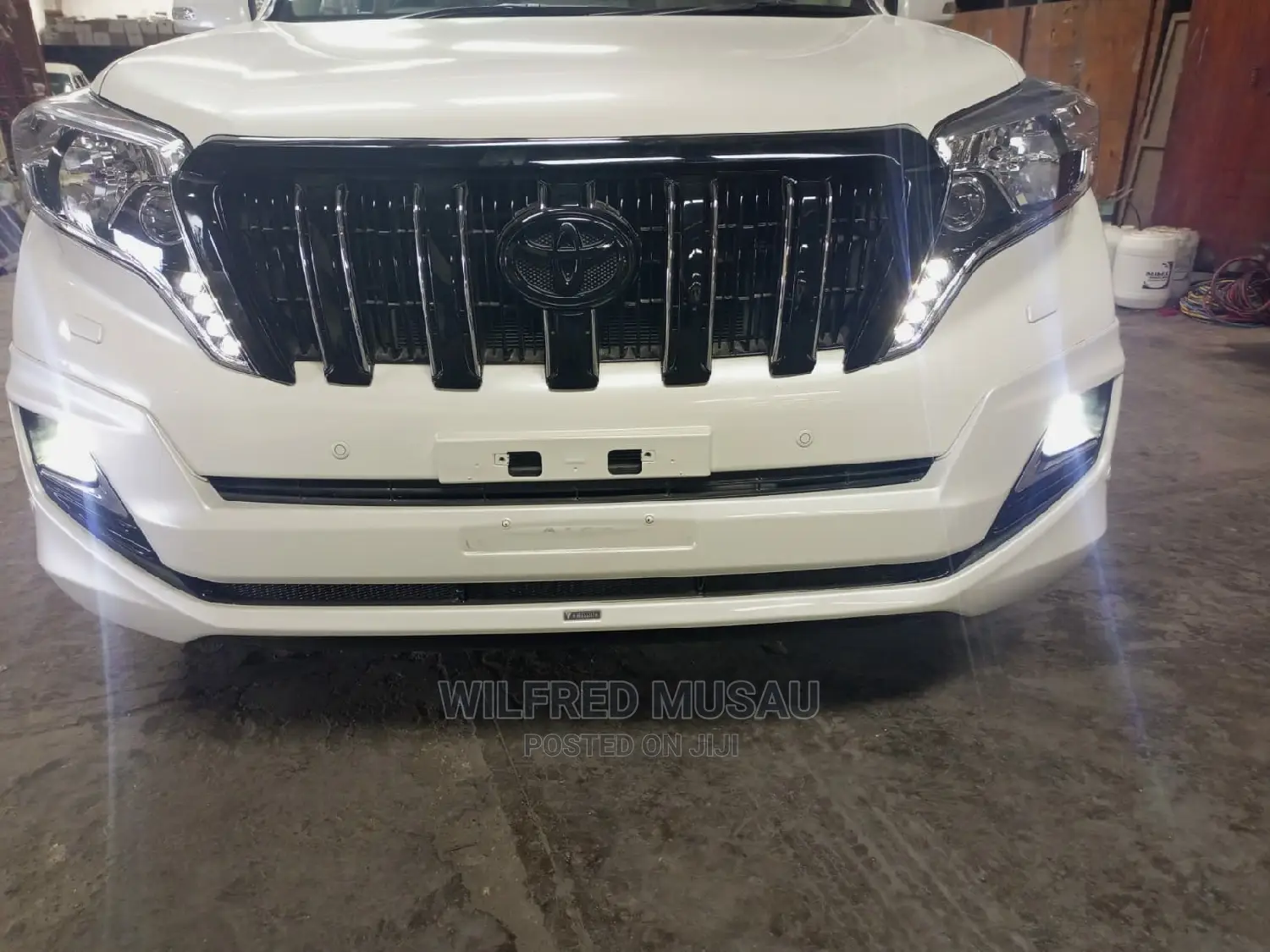 Toyota Land Cruiser Prado 2015 White