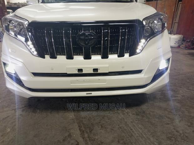 Toyota Land Cruiser Prado 2015 White - thumbnail 2