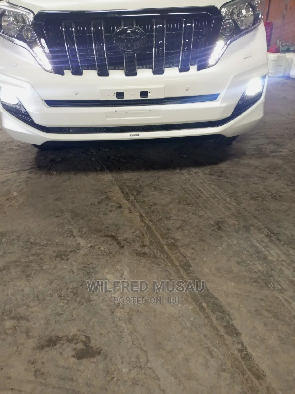 Toyota Land Cruiser Prado 2015 White