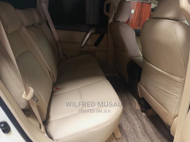 Toyota Land Cruiser Prado 2015 White - thumbnail 12