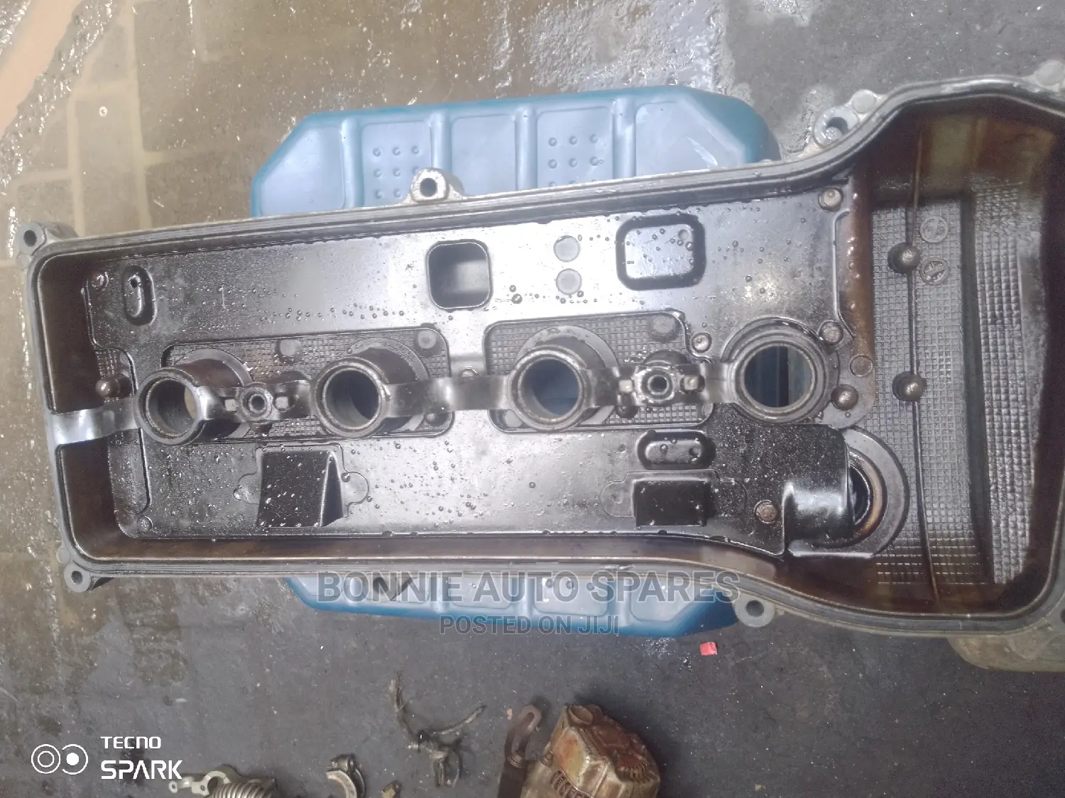 2az Engine Top Cover