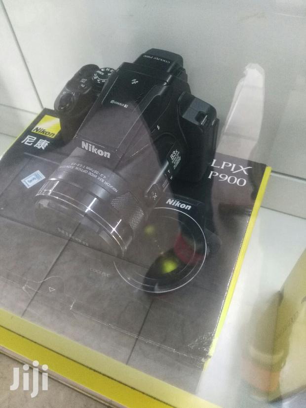 Nikon P900 With The Longest Zoom