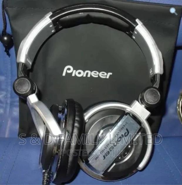 Pioneer Professional DJ Headphones Silver