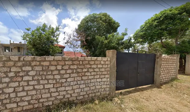 4bdrm Mansion in Kikambala for Sale