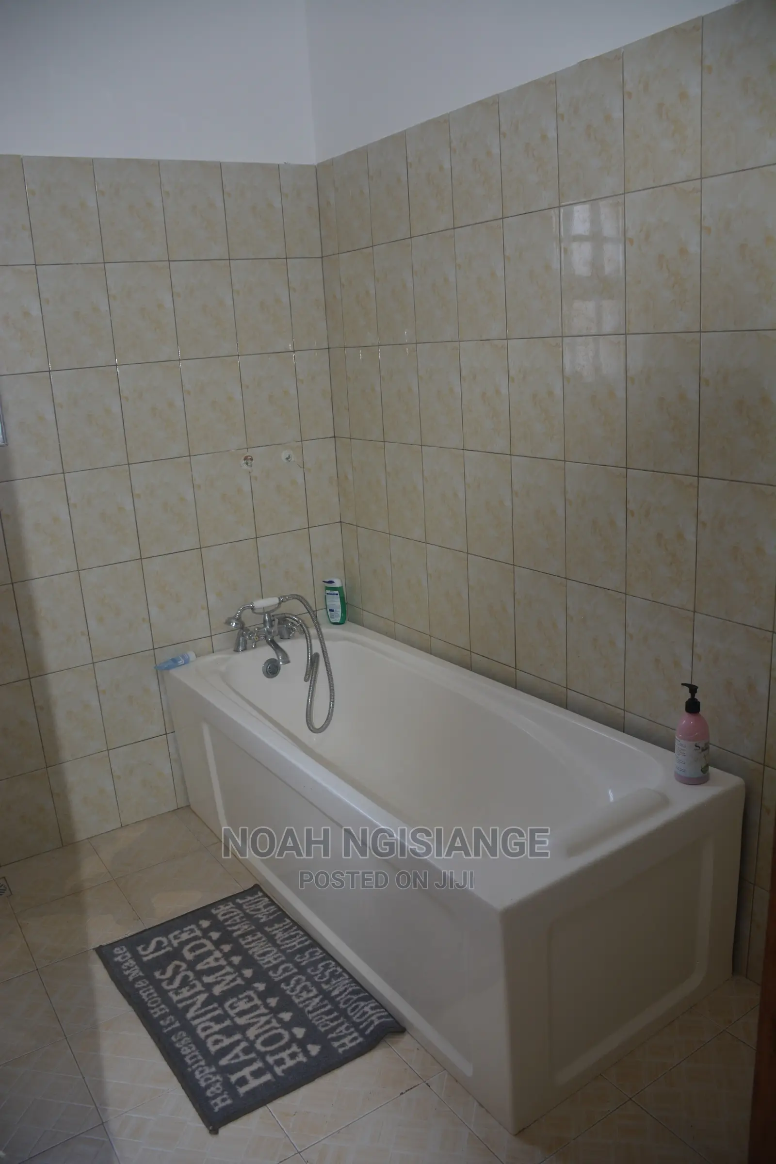 4bdrm Mansion in Kikambala for sale