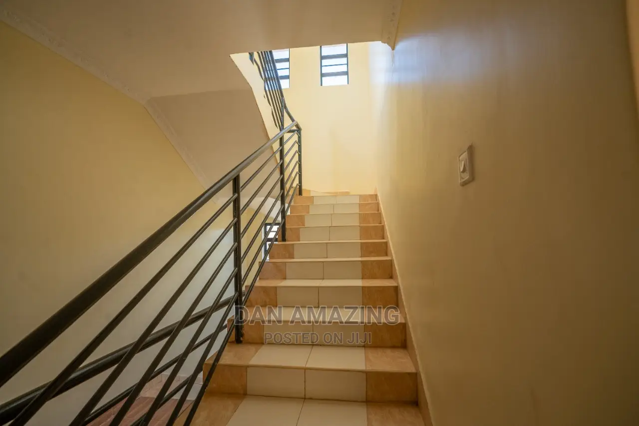 4bdrm Maisonette in Kibiku for sale