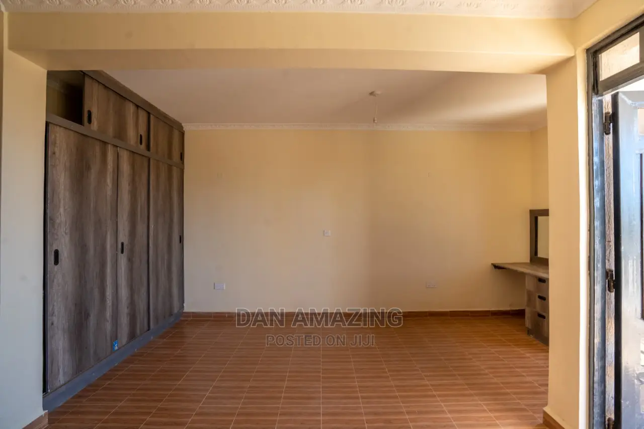 4bdrm Maisonette in Kibiku for sale