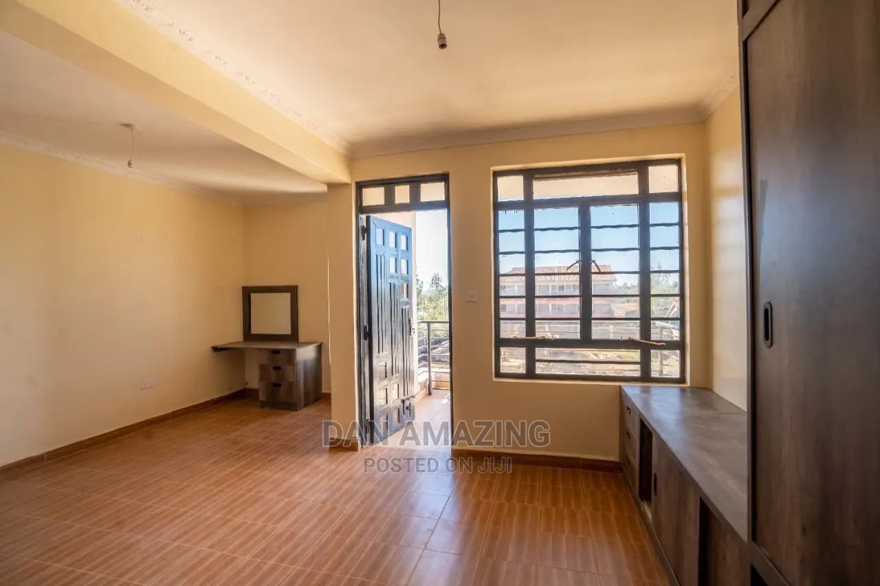 4bdrm Maisonette in Kibiku for sale