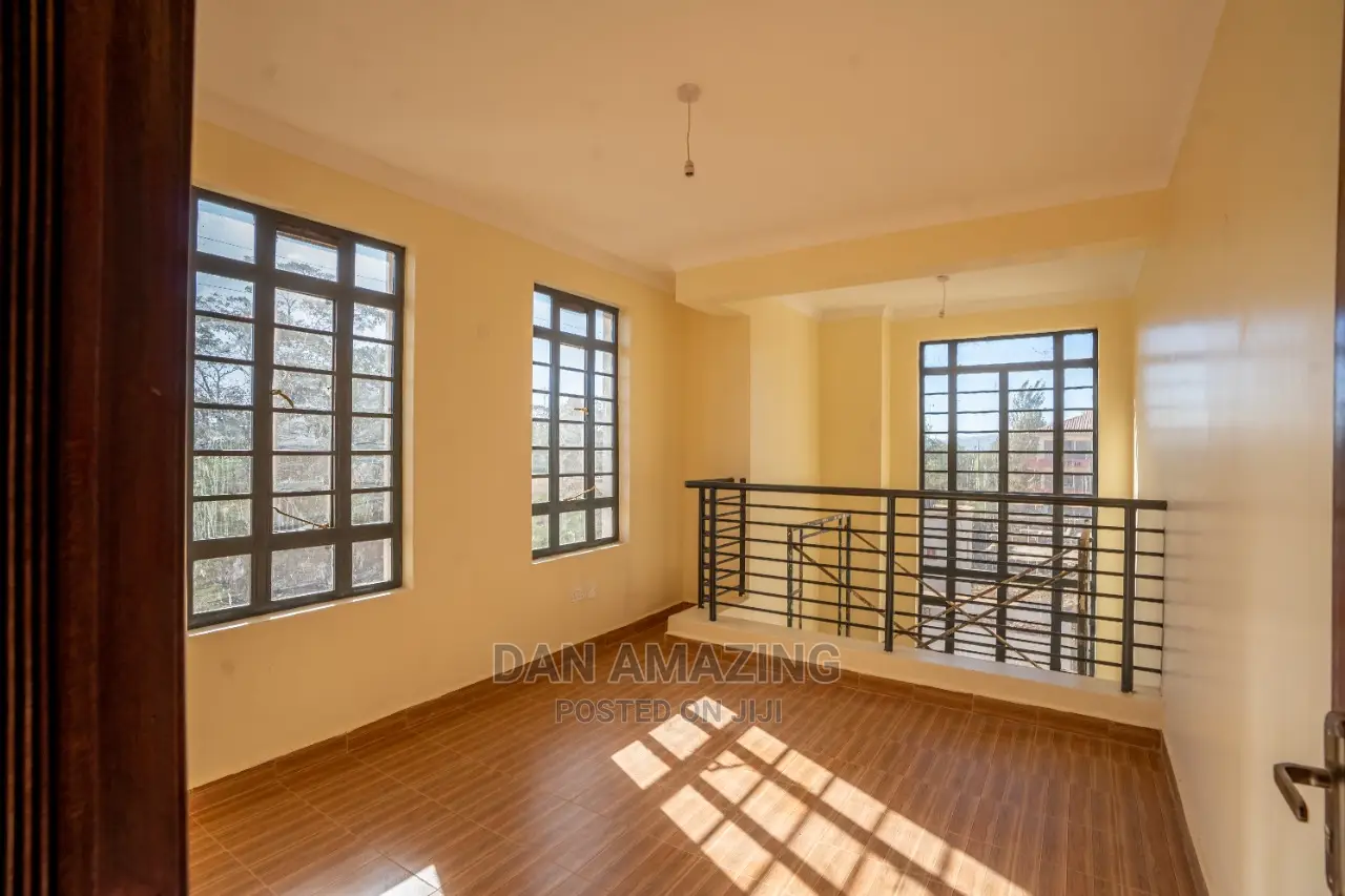 4bdrm Maisonette in Kibiku for sale