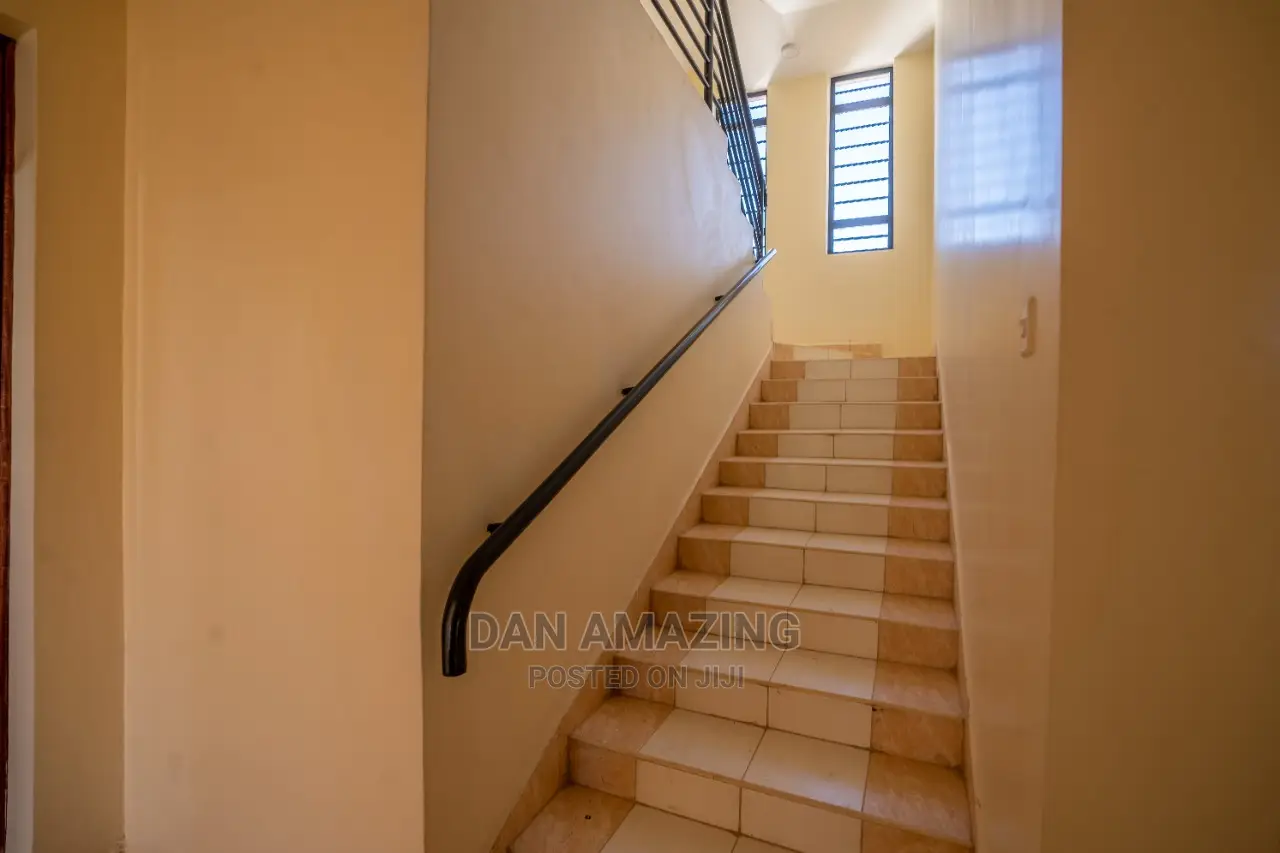 4bdrm Maisonette in Kibiku for sale