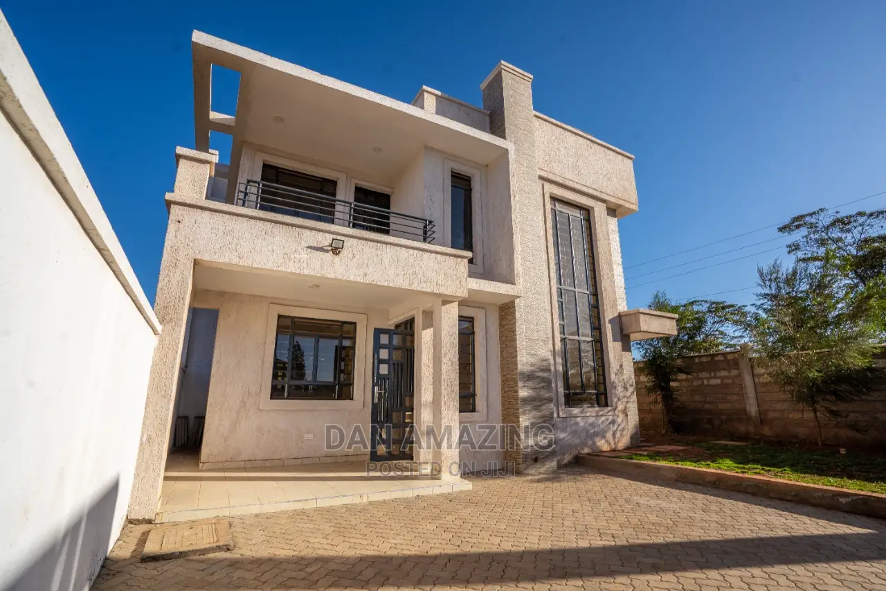 4bdrm Maisonette in Kibiku for sale