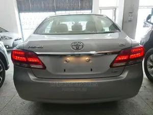 Toyota Premio 2016 Silver