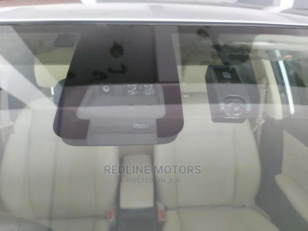 Toyota Premio 2016 Silver - thumbnail 8