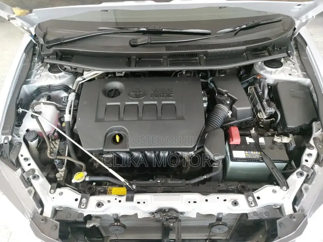 Toyota Premio 2016 Silver
