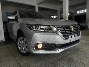 Toyota Premio 2016 Silver