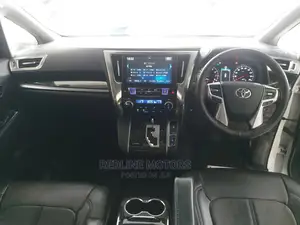 Toyota Vellfire 2016 Silver