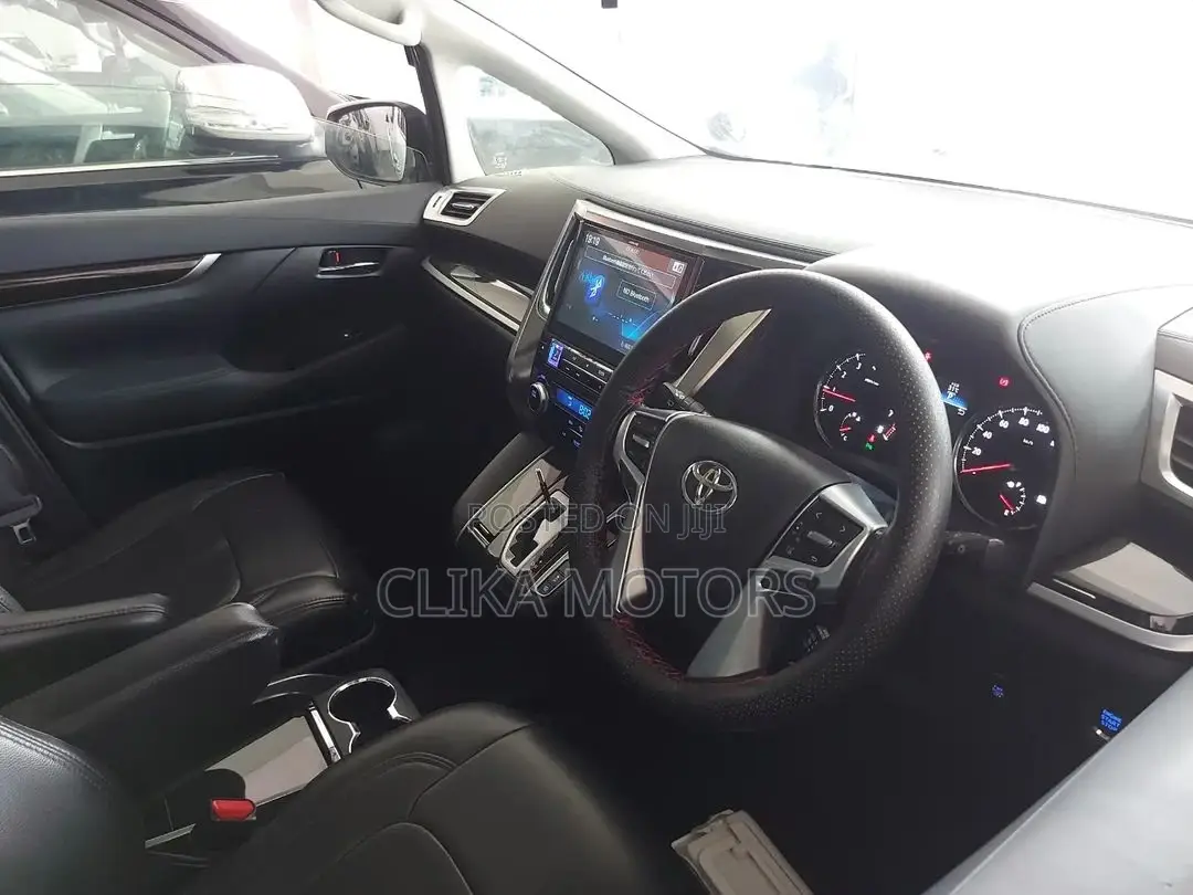 Toyota Vellfire 2016 Silver