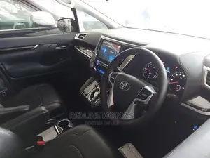 Toyota Vellfire 2016 Silver