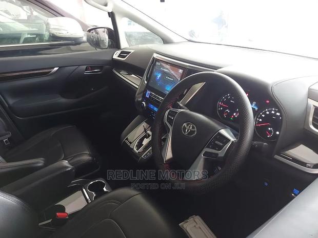 Toyota Vellfire 2016 Silver - thumbnail 4