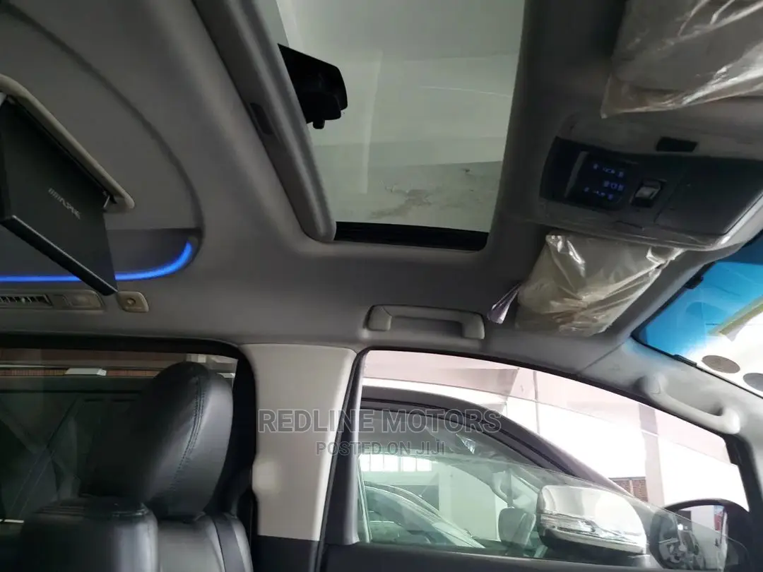 Toyota Vellfire 2016 Silver