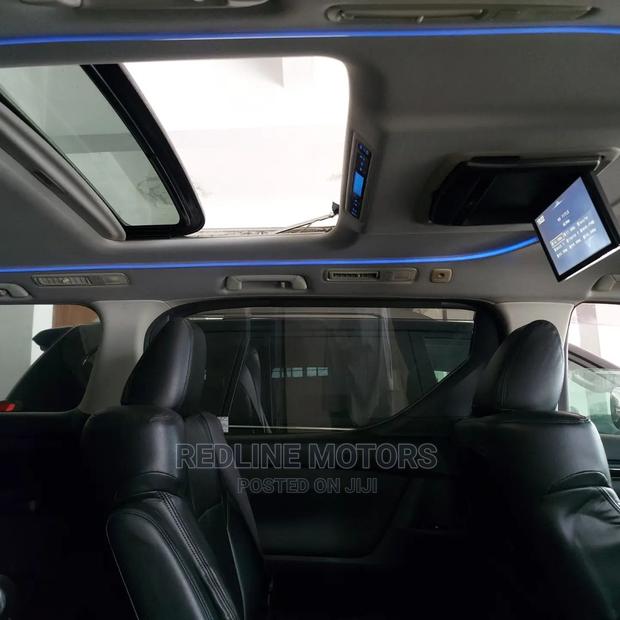Toyota Vellfire 2016 Silver - thumbnail 7