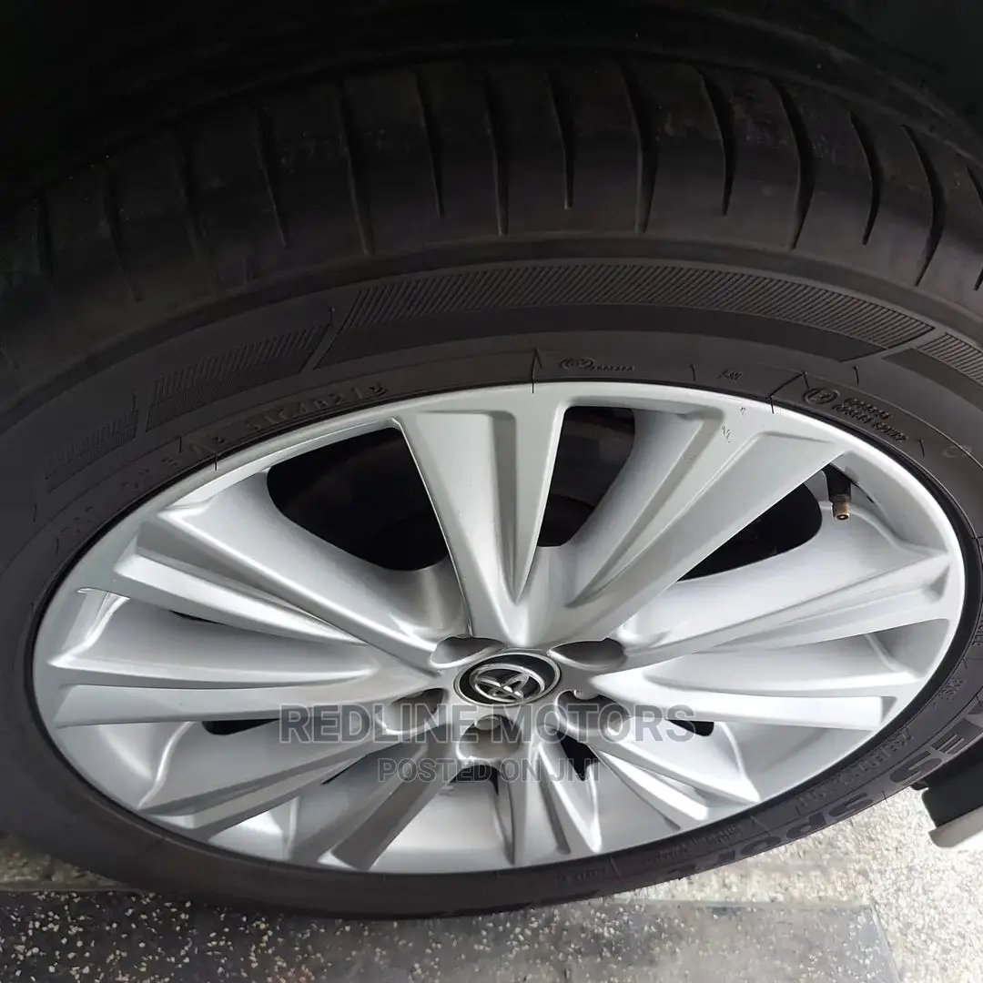 Toyota Vellfire 2016 Silver