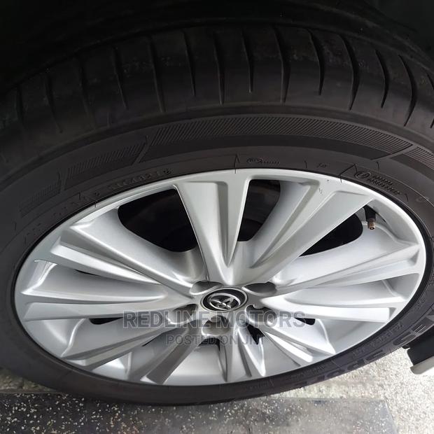 Toyota Vellfire 2016 Silver - thumbnail 9
